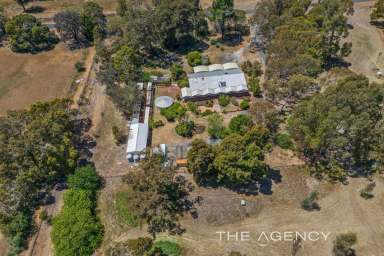 Farm For Sale - WA - Gidgegannup - 6083 - "Reach New Heights"  (Image 2)