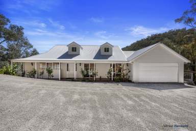 Farm For Sale - VIC - Taylor Bay - 3713 - Stunning Waterfront Retreat!  (Image 2)