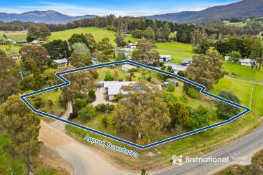 Farm For Sale - TAS - Leslie Vale - 7054 - Sprawling Family Home on 1 Acre - A Rare Opportunity Just Minutes from Kingston!  (Image 2)