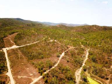 Farm For Sale - QLD - Mount Molloy - 4871 - DISCOVER YOUR IDEAL BUSHLAND RETREAT  (Image 2)