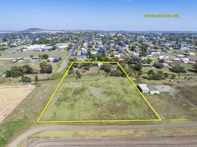 Farm For Sale - QLD - Pittsworth - 4356 - Rare Lifestyle Living On 5 Acres  (Image 2)