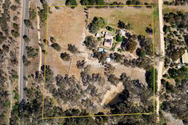 Farm For Sale - VIC - Ravenswood South - 3453 - Lon Jarretty Park  (Image 2)