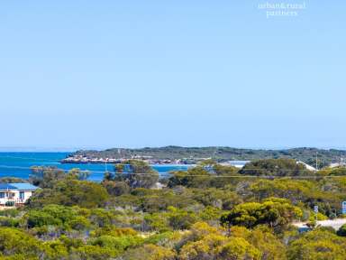 Farm For Sale - SA - Marion Bay - 5575 - Coastal views to Kangaroo Island * Land 5020m2 * Ready for Immediate settlement  (Image 2)