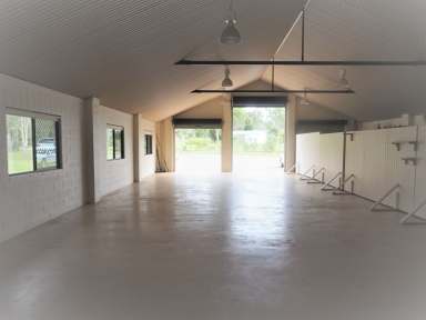 Farm For Sale - QLD - Cooloola Cove - 4580 - SOLID ENGINEER DESIGNED BUILDING  (Image 2)