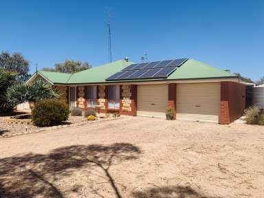 Farm For Sale - SA - Kadina - 5554 - Looking for a quiet Rural location?  Lovely Hickinbotham brick home plus solar power  (Image 2)