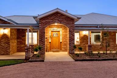 Farm Auction - VIC - Nichols Point - 3501 - A Rare Country Estate with Modern Luxuries & Space to Grow  (Image 2)