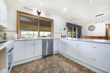 Farm For Sale - SA - Milang - 5256 - 176 Landseer Road Milang  (Image 2)