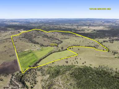 Farm For Sale - QLD - Emu Creek - 4355 - Excellent Improvements & Water Security  (Image 2)