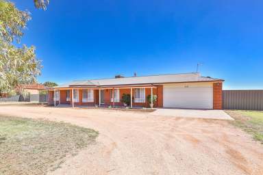 Farm For Sale - VIC - Birdwoodton - 3505 - PREMIUM HORSE & LIFESTYLE PROPERTY  (Image 2)