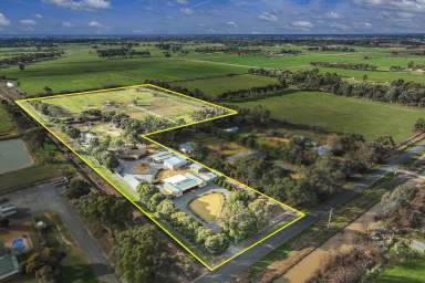 Farm For Sale - VIC - Kyabram - 3620 - Idyllic Rural Retreat: Modern Comfort Meets Equestrian Excellence  (Image 2)