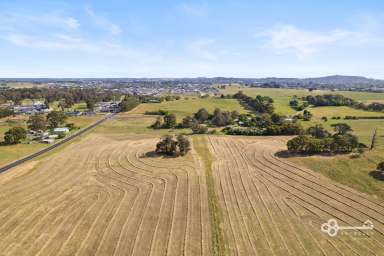 Farm For Sale - SA - Worrolong - 5291 - Prime 14.9 Hectare Parcel of Land on the Edge of Mount Gambier  (Image 2)