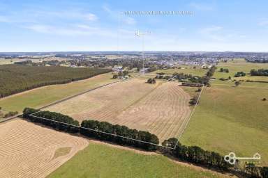 Farm For Sale - SA - Worrolong - 5291 - Prime 14.9 Hectare Parcel of Land on the Edge of Mount Gambier  (Image 2)