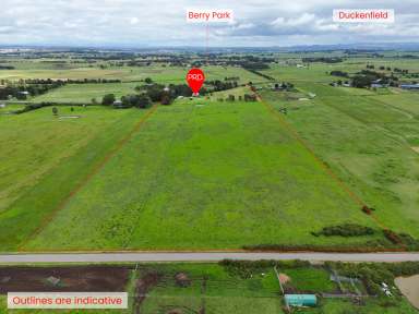 Farm For Sale - NSW - Millers Forest - 2324 - Prime 29 acres With Huge Home Super Close to Town!  (Image 2)