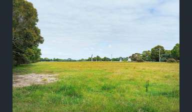 Farm For Sale - VIC - Lucknow - 3875 - Acreage With Dam on Highway  (Image 2)