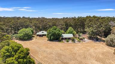 Farm For Sale - WA - Margaret River - 6285 - Two Homes on an Exceptional Block.  (Image 2)