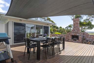 Farm For Sale - TAS - Bridport - 7262 - Stylish coastal living on 10 Acres  (Image 2)