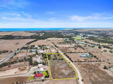 Farm For Sale - SA - Moonta Mines - 5558 - Fantastic Rural acreage block with 210 metres of road frontage  (Image 2)