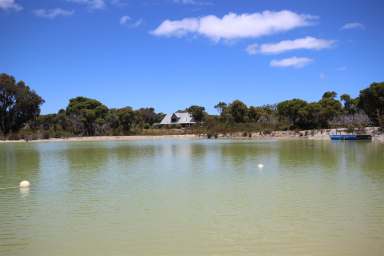 Farm For Sale - WA - Northcliffe - 6262 - Dream Home on 73.5 Acres  (Image 2)