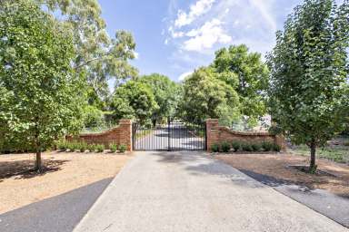 Farm For Sale - NSW - Dubbo - 2830 - Elegance Meets Comfort On A Grand Scale!  (Image 2)