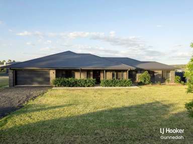 Farm For Sale - NSW - Gunnedah - 2380 - Modern Family Living with Acres of Space  (Image 2)