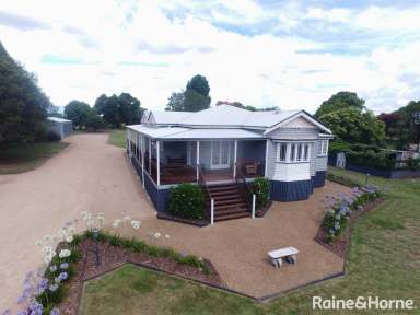 Farm For Sale - QLD - Kingaroy - 4610 - Timeless Appeal  (Image 2)