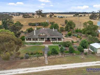 Farm For Sale - SA - Keyneton - 5353 - Stunning country residence (23.7 Ha). Excellent shedding, close to the Barossa. Quality infrastructure. Endless lifestyle possibilities.  (Image 2)