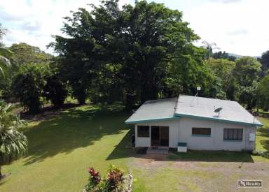 Farm For Sale - QLD - Utchee Creek - 4871 - RURAL HAVEN WITH STUNNING VIEWS  (Image 2)