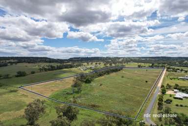 Farm For Sale - NSW - Inverell - 2360 - 40 ACRES OF POSSIBILITIES  (Image 2)