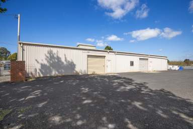 Farm For Sale - NSW - Dorrigo - 2453 - A solid investment of storage spaces with residential building entitlement on an acre block in town  (Image 2)