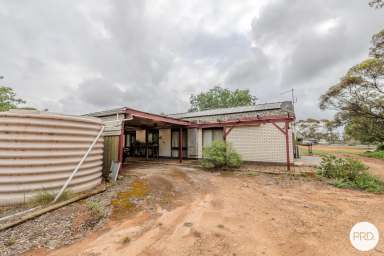 Farm For Sale - VIC - Hattah - 3501 - Quiet Country Retreat  (Image 2)