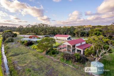 Farm For Sale - WA - Cuthbert - 6330 - RURAL ESTATE - A HAVEN FOR HORSES  (Image 2)