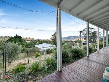 Farm For Sale - NSW - Tumut - 2720 - Modern Living!  (Image 2)