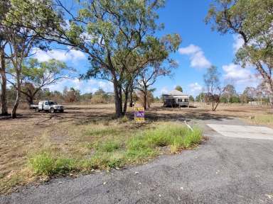 Farm For Sale - QLD - Alton Downs - 4702 - 19.23ha (approx 50 acres) 13km to Rockhampton City  (Image 2)