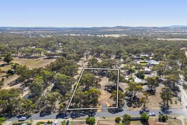 Farm For Sale - VIC - Stawell - 3380 - Exceptional Building Block  (Image 2)