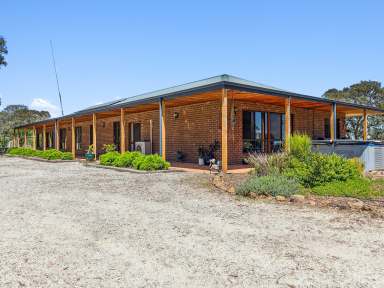 Farm For Sale - VIC - Tallarook - 3659 - RURAL OPPORTUNITY IN TALLAROOK  (Image 2)