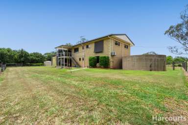 Farm For Sale - QLD - Walkers Point - 4650 - Stunning Lifestyle Property at 9 Eden Street East, Walkers Point, Maryborough Qld  (Image 2)