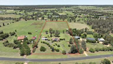 Farm For Sale - NSW - Dubbo - 2830 - Great Country Atmosphere!  (Image 2)