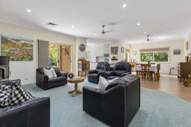 Farm For Sale - NSW - Gundagai - 2722 - Town living in a rural setting  (Image 2)