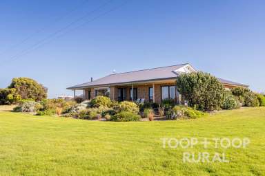 Farm For Sale - SA - Hindmarsh Island - 5214 - Pristine Waterfront Haven  (Image 2)