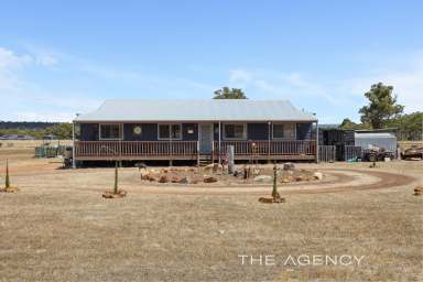 Farm For Sale - WA - Wundowie - 6560 - "Rural Bliss"  (Image 2)