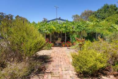 Farm Auction - NSW - Holbrook - 2644 - Charming Rural Retreat  (Image 2)