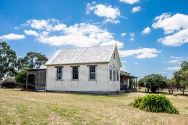 Farm For Sale - VIC - Casterton - 3311 - The Bluff - Character + River Frontage + Grazing  (Image 2)