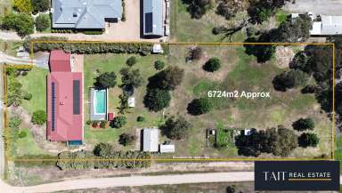 Farm For Sale - VIC - Wangaratta - 3677 - The Ultimate Lifestyle Property - Space, Comfort & Endless Possibilities  (Image 2)