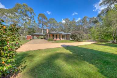 Farm For Sale - VIC - Bright - 3741 - Serene Country Retreat In The Beautiful Buckland Valley  (Image 2)