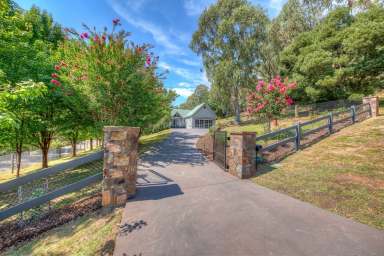 Farm For Sale - VIC - Bright - 3741 - Mountain-inspired hideaway offering luxury, style and charm  (Image 2)