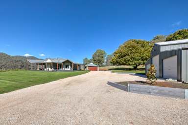 Farm For Sale - VIC - Wandiligong - 3744 - Escape to Paradise!  (Image 2)