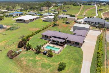 Farm For Sale - QLD - Calliope - 4680 - Effortless Luxury  (Image 2)