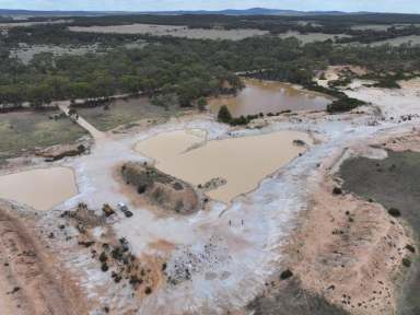 Farm For Sale - VIC - Woolshed Flat - 3518 - SMITH’S QUARRY CENTRAL VICTORIA  (Image 2)