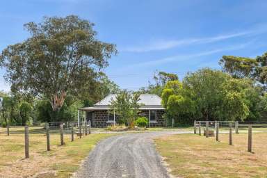 Farm For Sale - VIC - Fyansford - 3218 - Urban Growth Zone Development Opportunity  (Image 2)