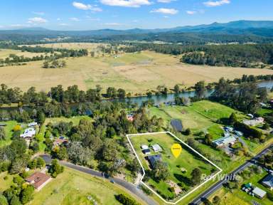 Farm For Sale - NSW - Moruya - 2537 - Stunning newly built home on 2.5 acres.  (Image 2)